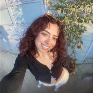 Meet your Posher, Mayte